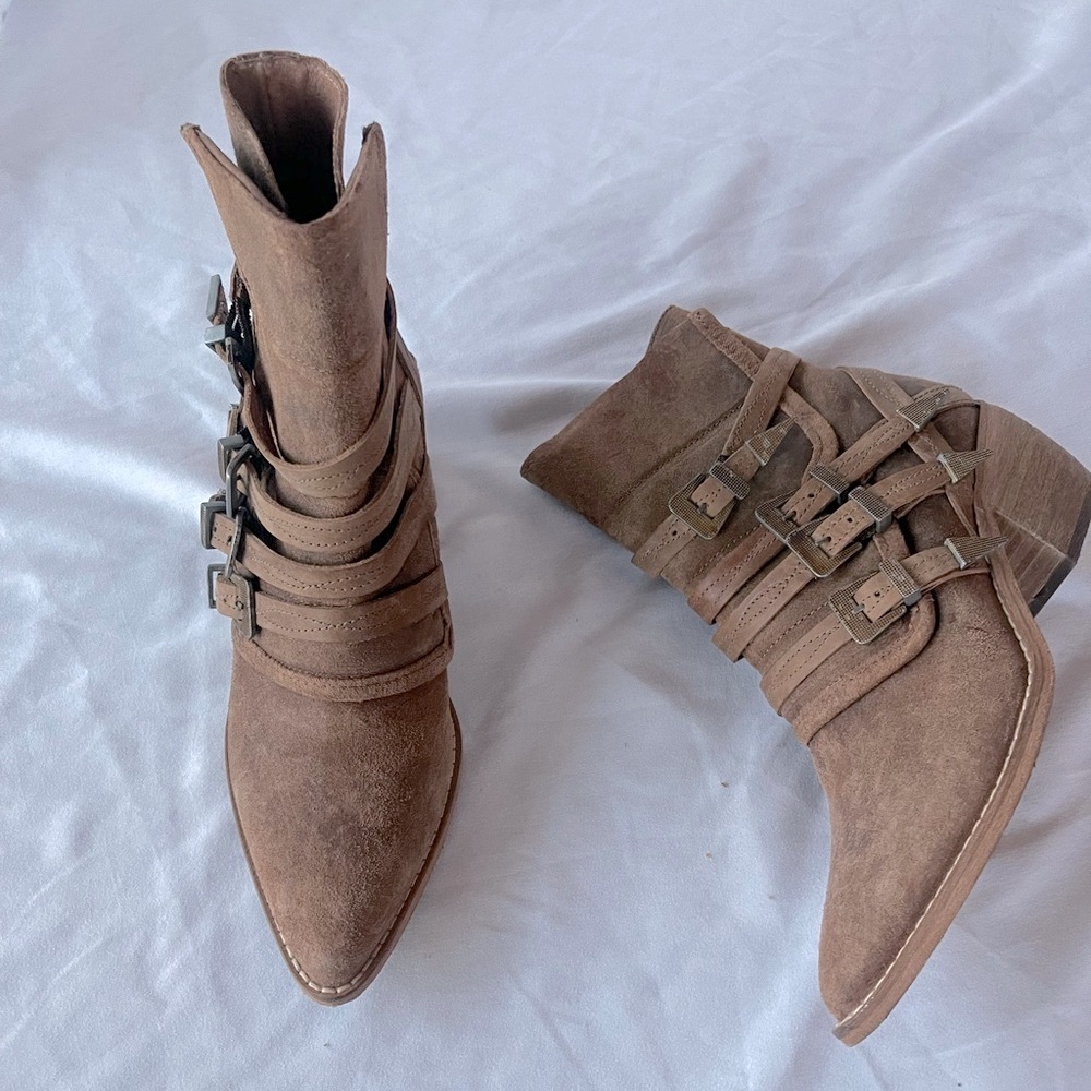 Free People Back Loop Ankle Women’s Boots in Tan Size 38
